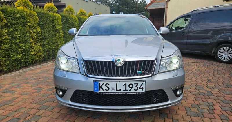 Skoda Octavia cena 29999 przebieg: 226000, rok produkcji 2011 z Biały Bór małe 211